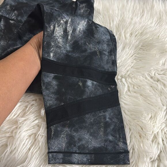 ZYIA ACTIVE FAUX LEATHER CAMU LEGGINGS NWT SIZE 14-16 - Picture 10 of 11